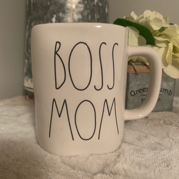 boss mom mug